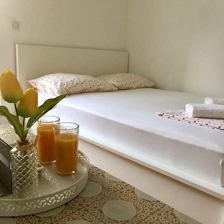 Apartment Jelas Makarska Exterior foto