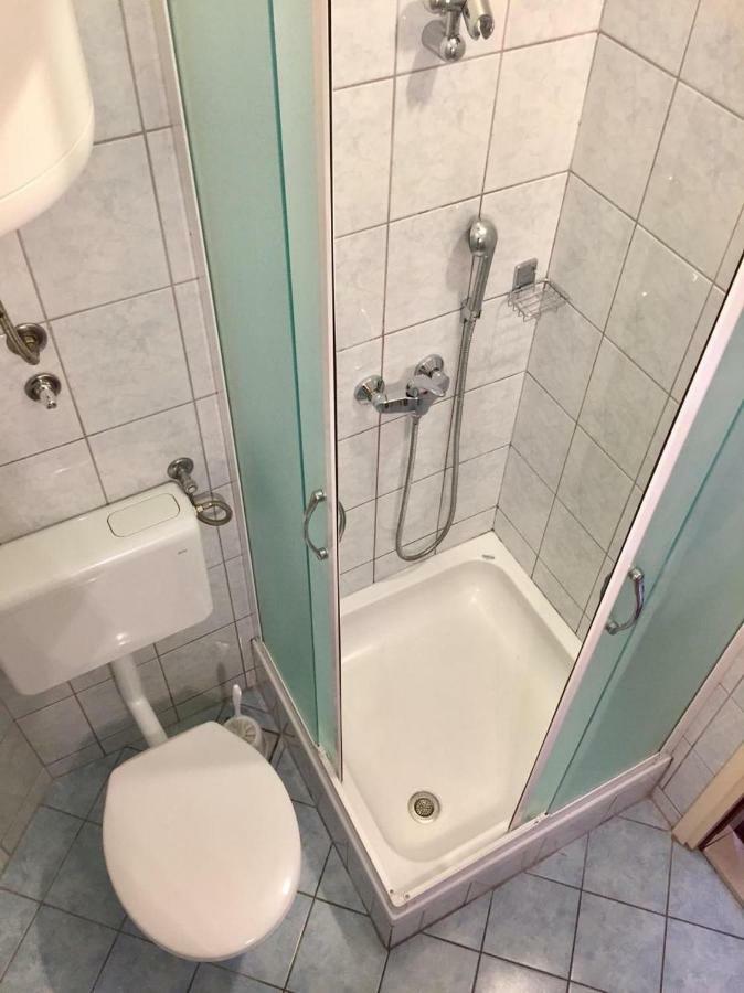 Apartment Jelas Makarska Exterior foto