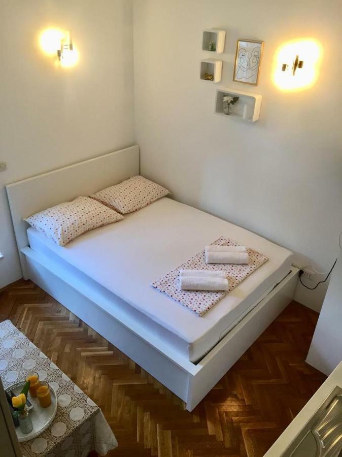 Apartment Jelas Makarska Exterior foto